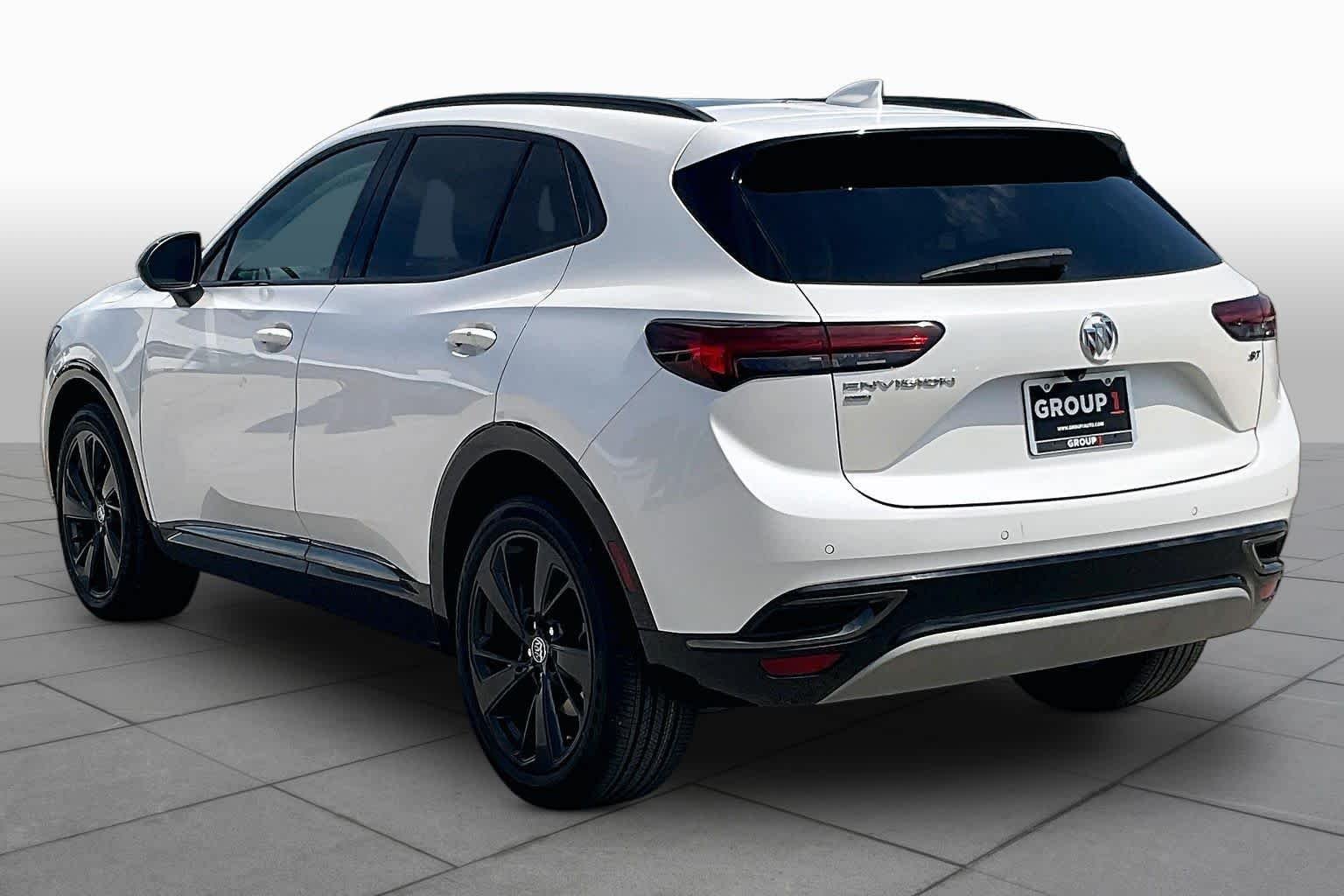 Used 2023 White Frost Tricoat Buick Essence image 22