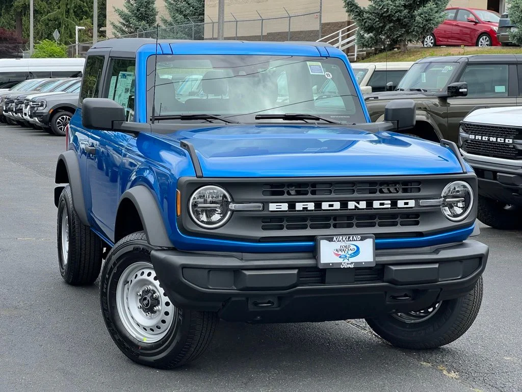 2026 Ford Bronco Base 4x4's photo