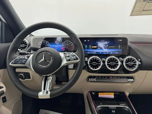 New 2026 White Mercedes-Benz GLA 250 image 3