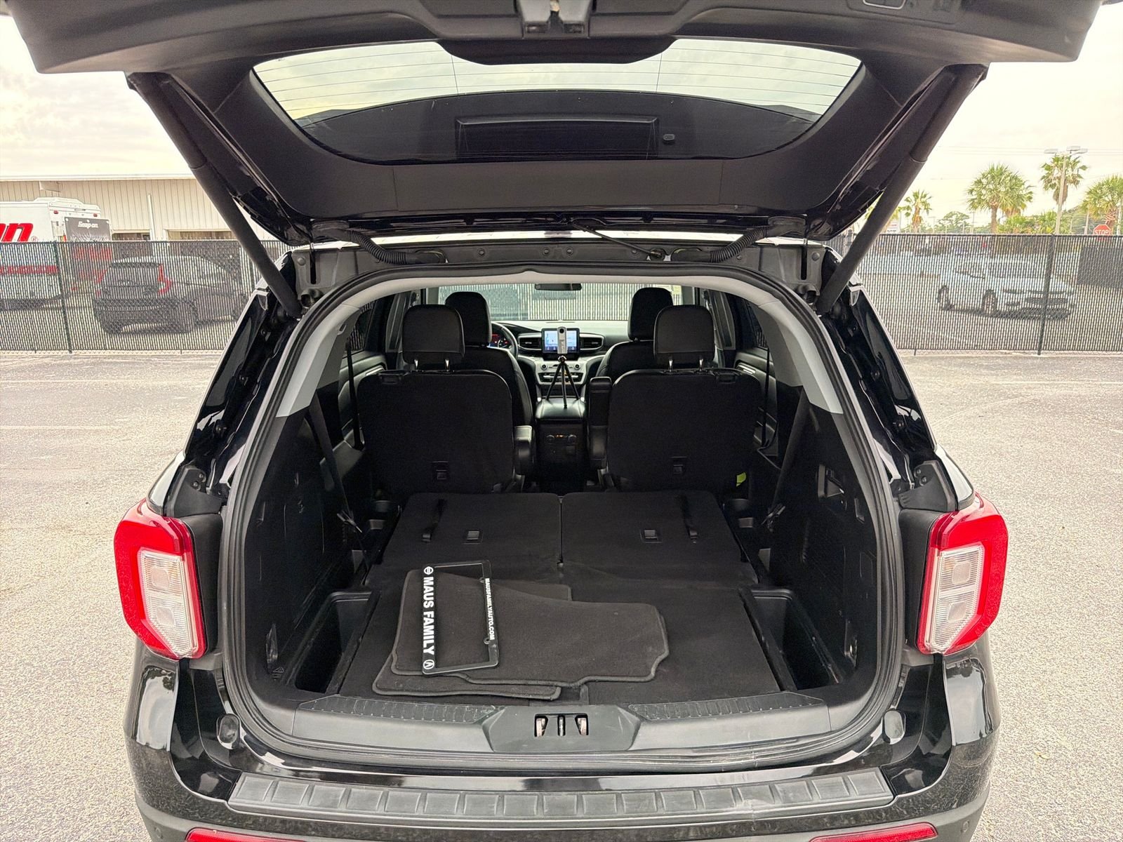 Used 2021 Black Ford XLT image 28