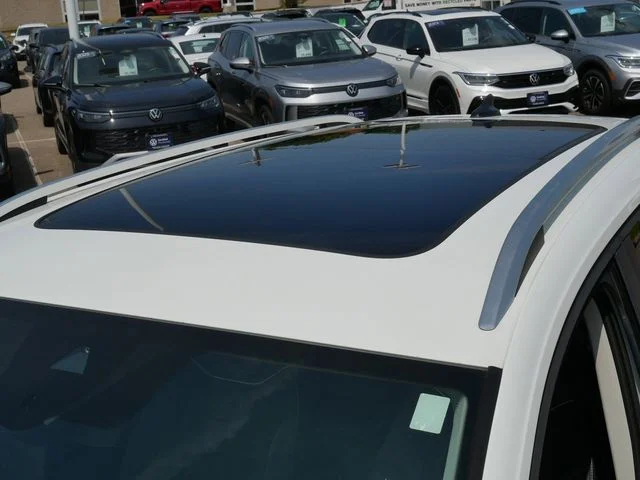 Certified Used 2023 White Volkswagen 1.5T SE image 11