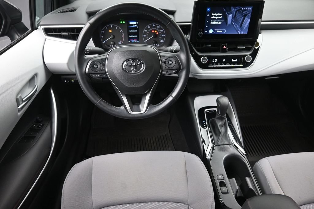 Used 2023  Toyota SE image 14