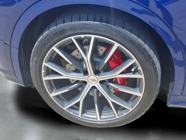 Used 2023  Maserati Trofeo image 17