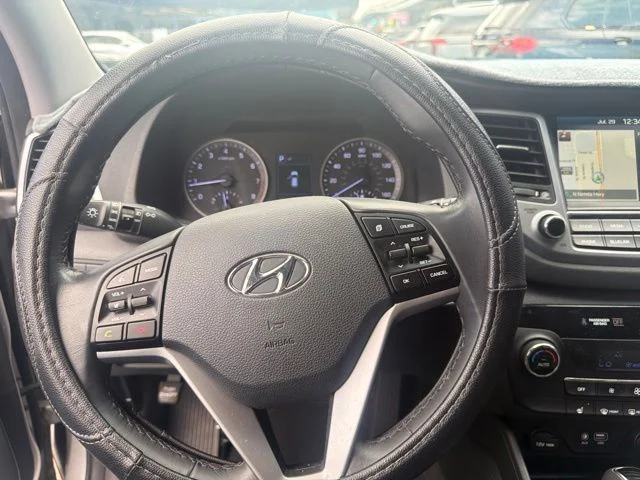 Used 2017 Silver Hyundai Limited image 13