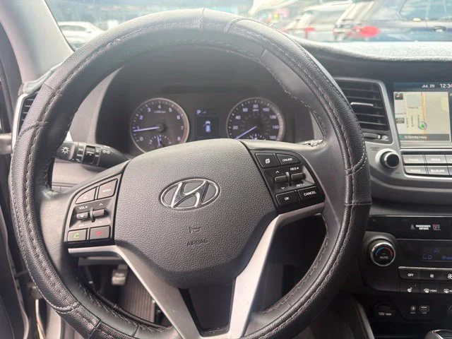 Used 2017 Silver Hyundai Limited image 13