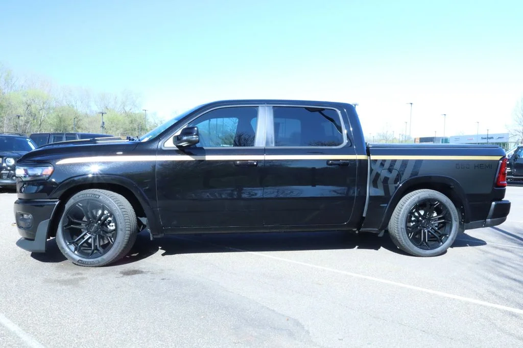 New 2026 Diamond Black Crystal Pearl-Coat Exterior Paint Ram Big Horn/Lone Star image 3