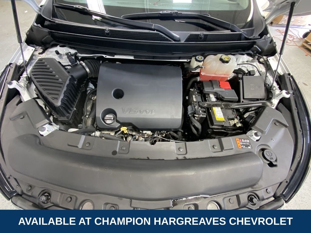 Used 2020 Summit White Buick Essence image 38