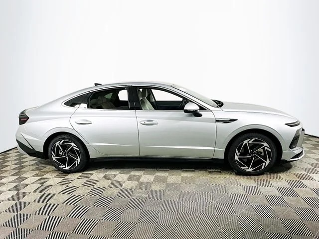 New 2026 Hyundai SONATA SEL Sport