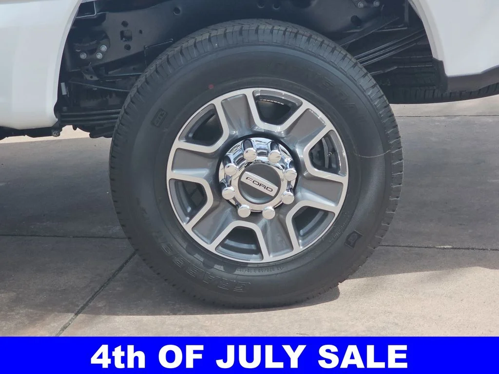 New 2026 Oxford White Ford F-350® Lariat® image 18