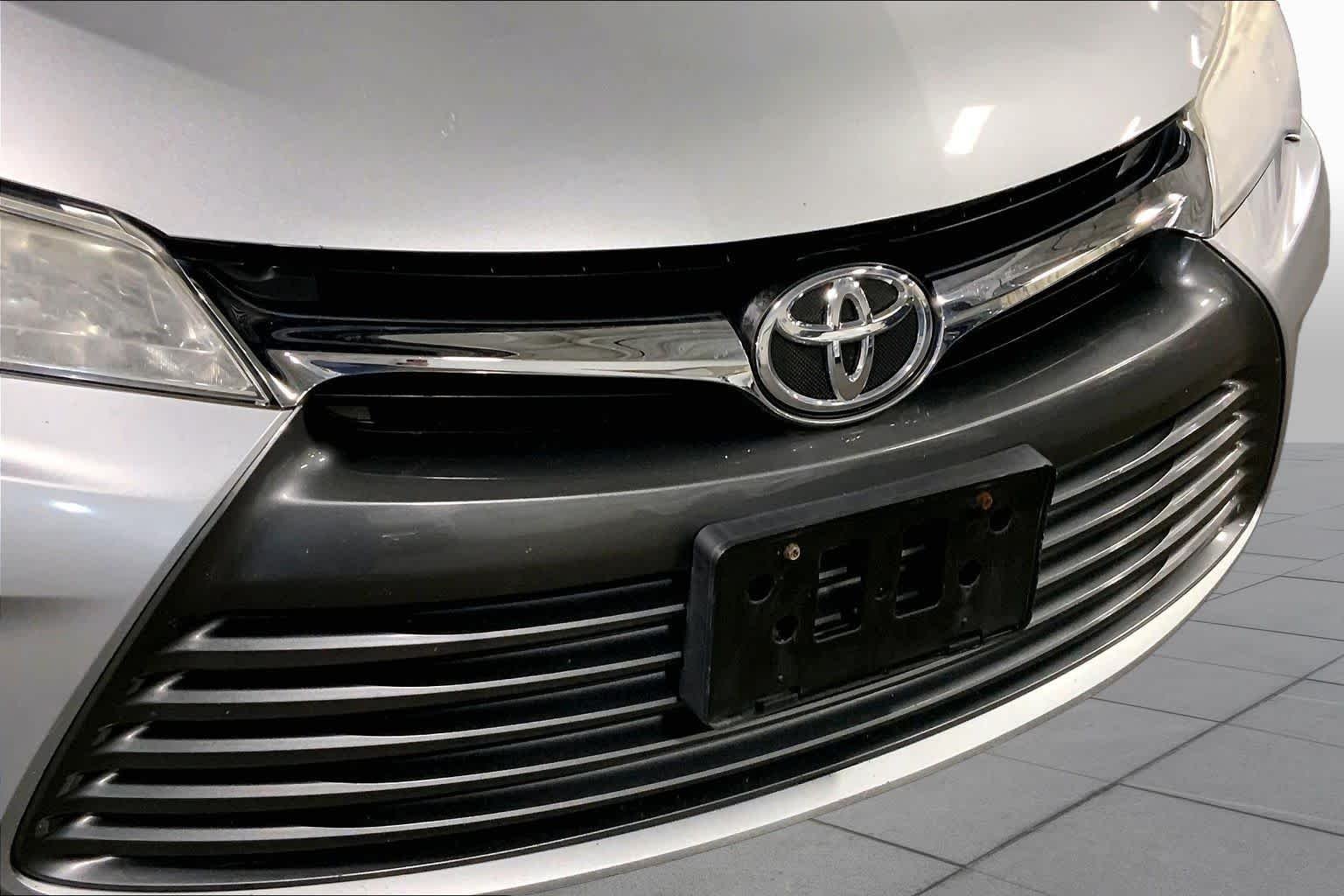 Used 2017 Celestial Silver Metallic Toyota LE image 29