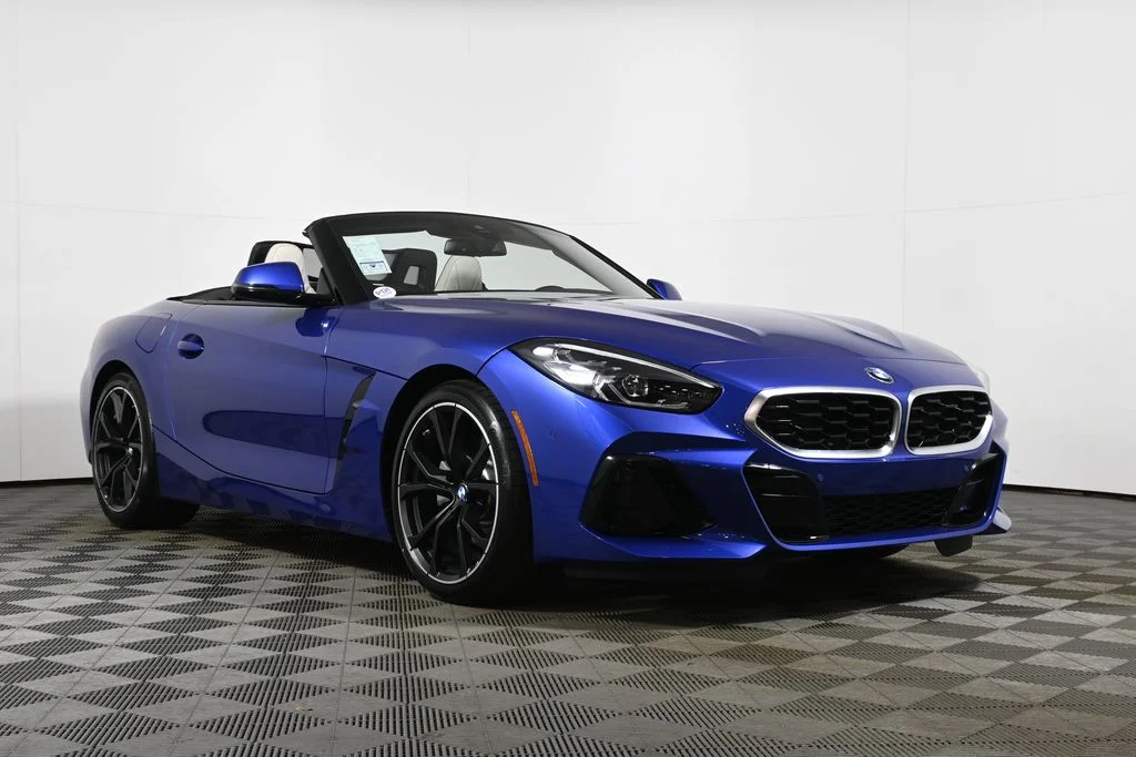 New 2026 Blue BMW sDrive30i image 17