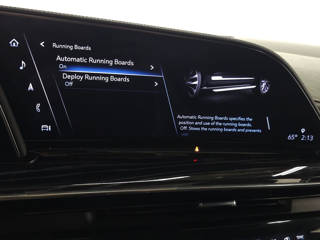 Used 2022 White Cadillac Sport image 31