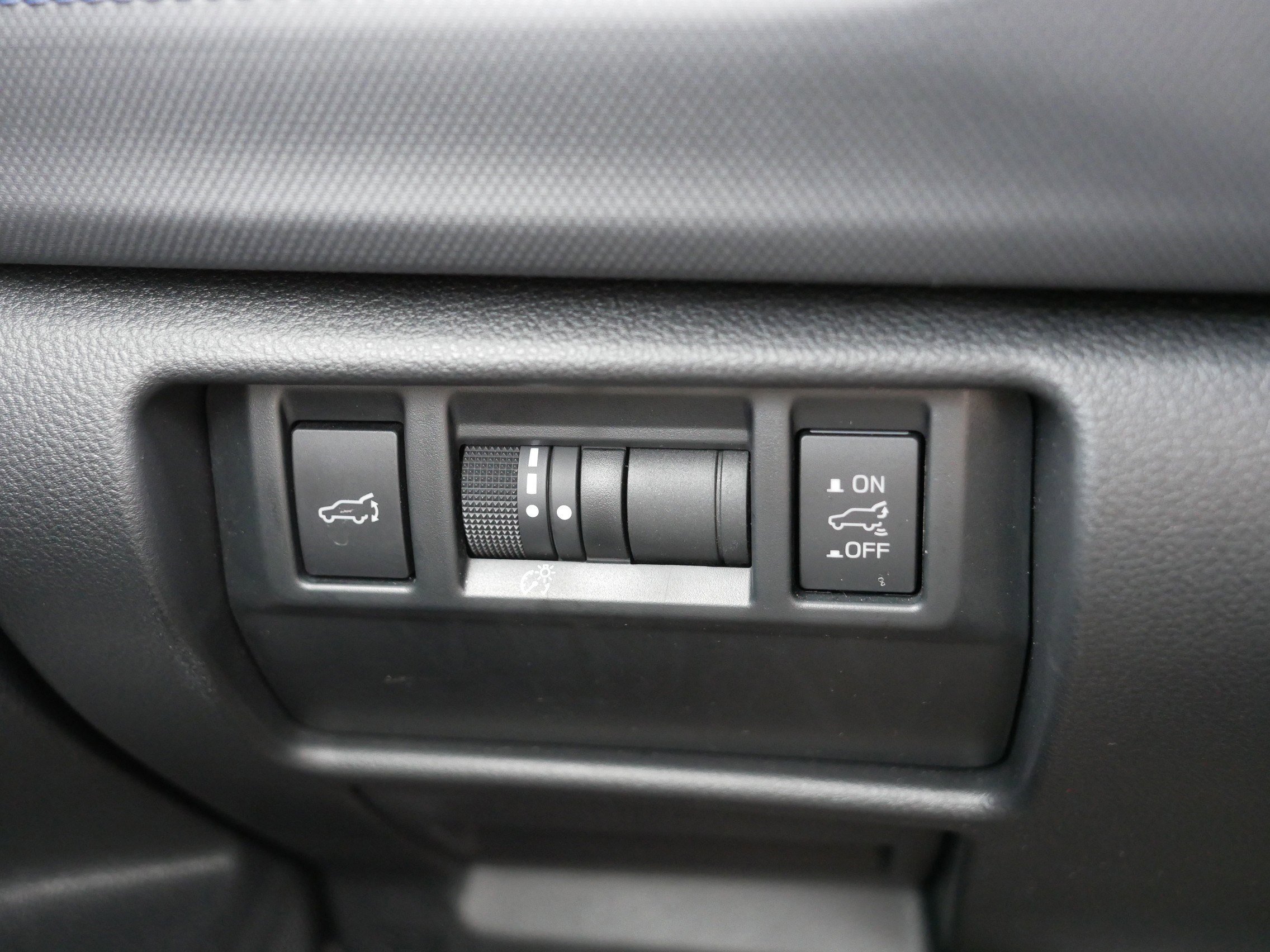 Certified Used 2025 Magnetite Gray Metallic Subaru Premium image 33