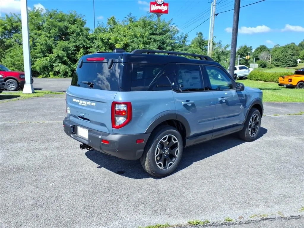 New 2026 Azure Gray Metallic Tri-Coat Ford Outer Banks® image 13