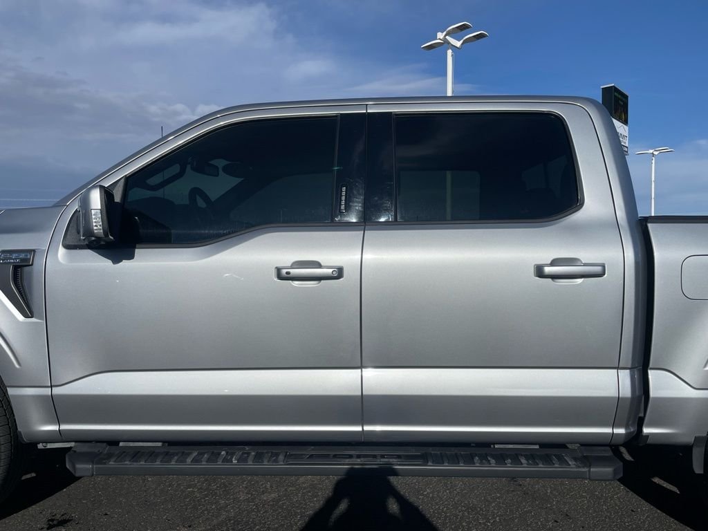 Used 2022 Silver Ford Lariat image 30