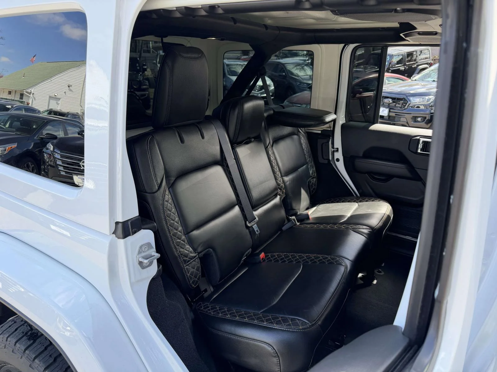 Used 2022 White Jeep Unlimited Sahara High Altitude image 14