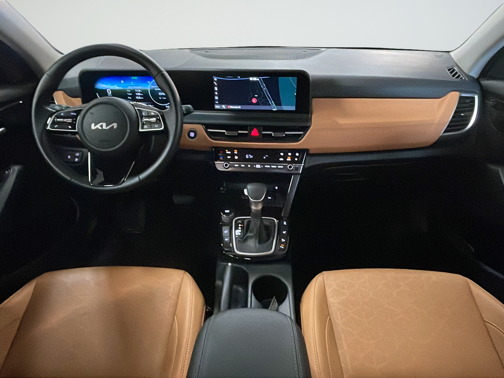 Used 2026 Black Kia EX image 10