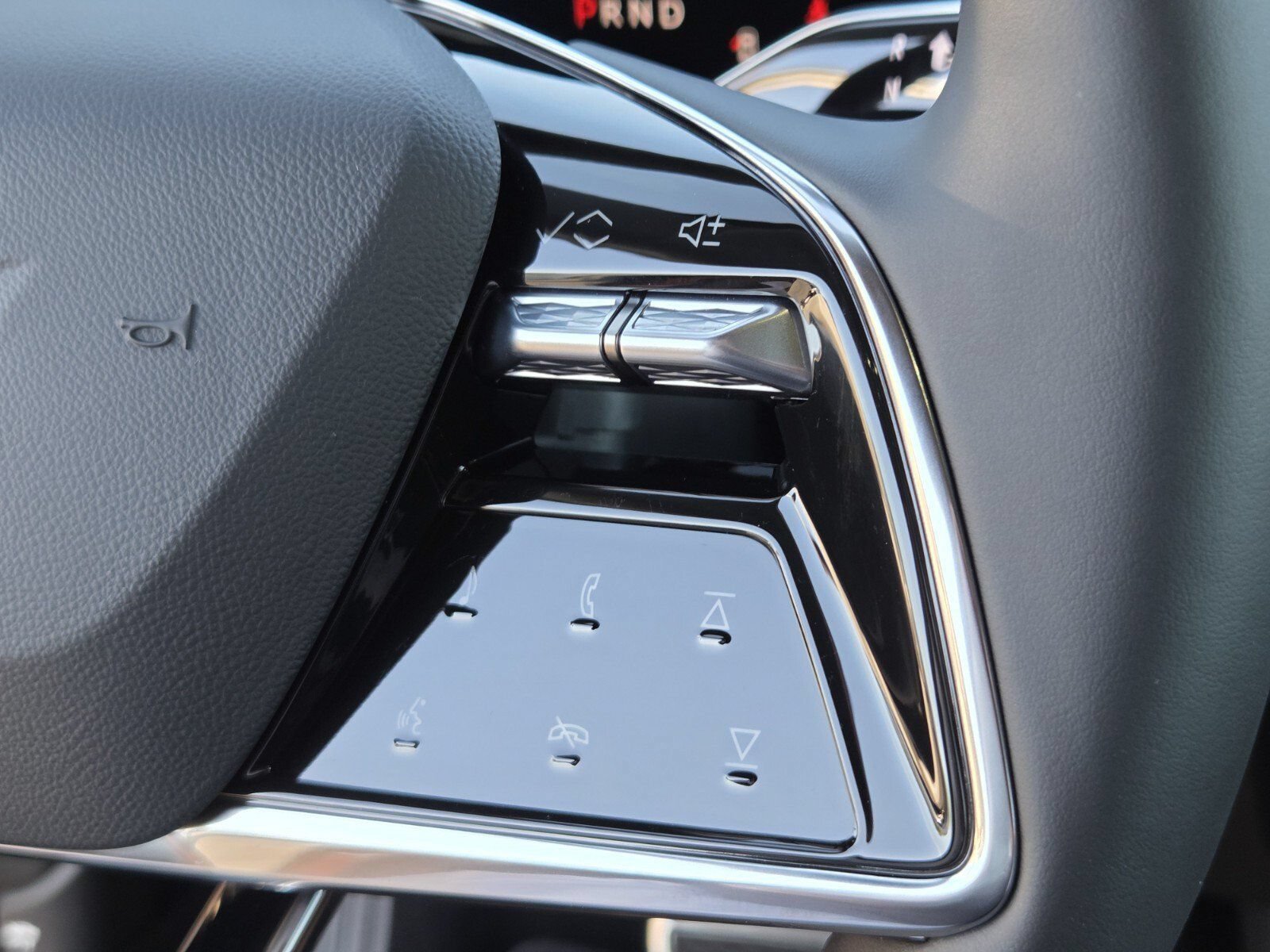 2027 Cadillac OPTIQ Premium Sport - Photo 22