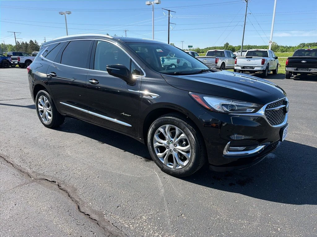 Used 2021 Black Buick Avenir image 7