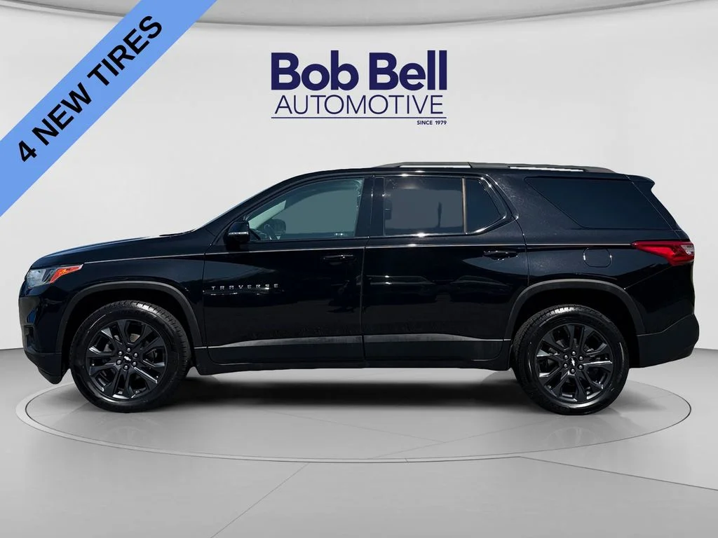 Used 2020 Mosaic Black Metallic Chevrolet RS image 4