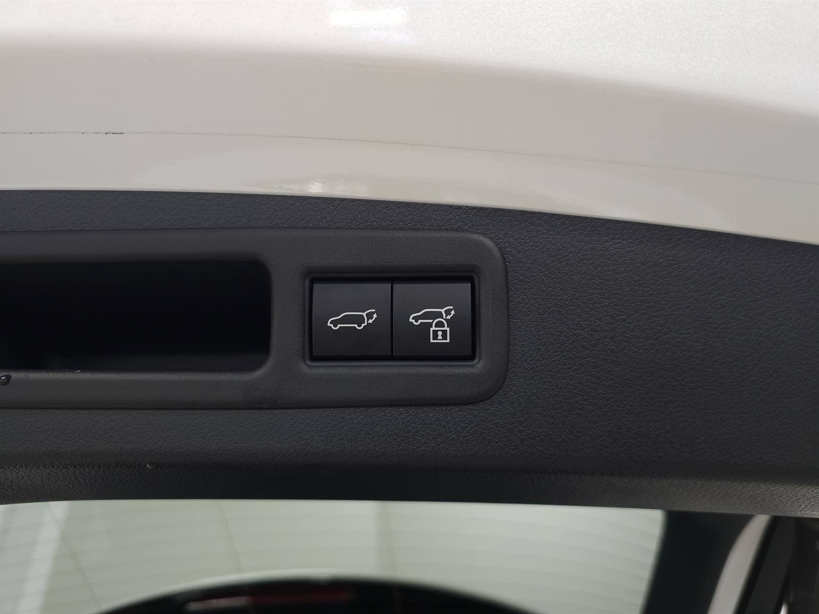 Certified Used 2026 White Lexus PREMIUM PLUS image 10