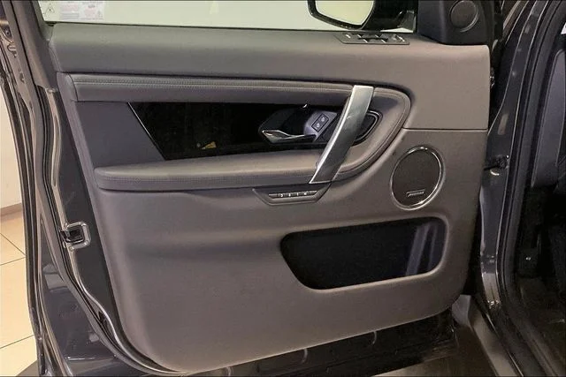 Used 2025 Gray Land Rover S image 24