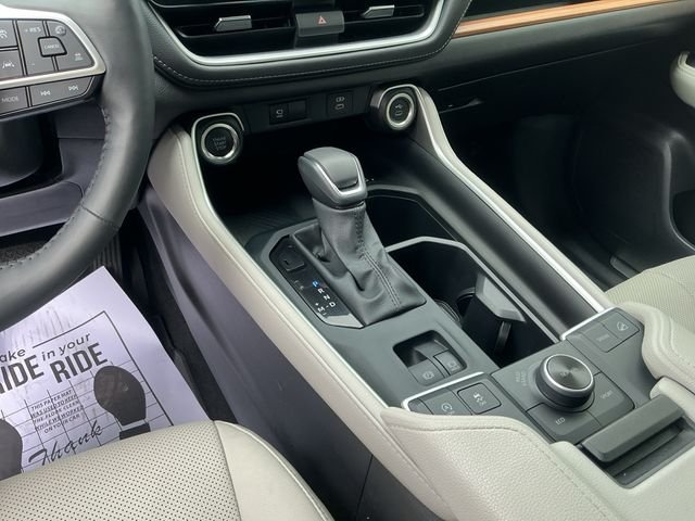 Certified Used 2025 White Toyota Platinum image 18