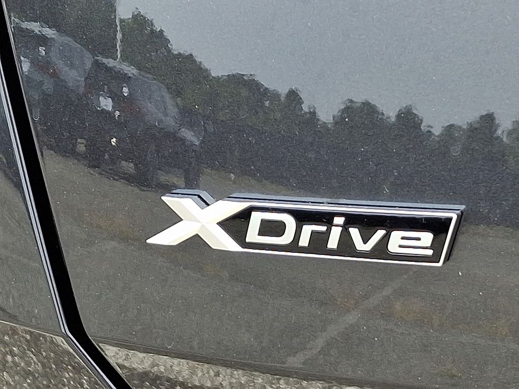 New 2026 Dark Graphite Metallic BMW 30 xDrive image 12