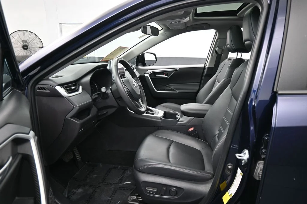 Used 2025 Blueprint Toyota XLE Premium image 9