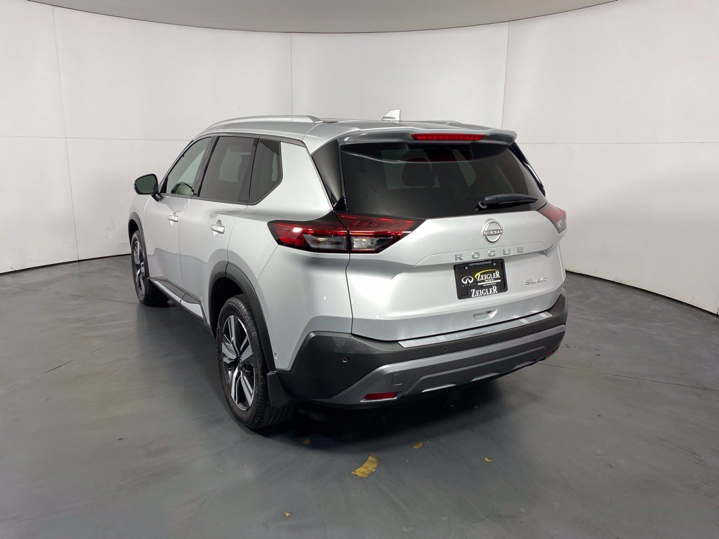 2023 Nissan Rogue SL - Photo 5