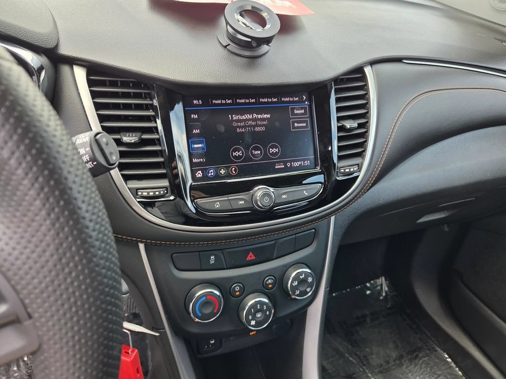 2022 Chevrolet Trax LS - Photo 22