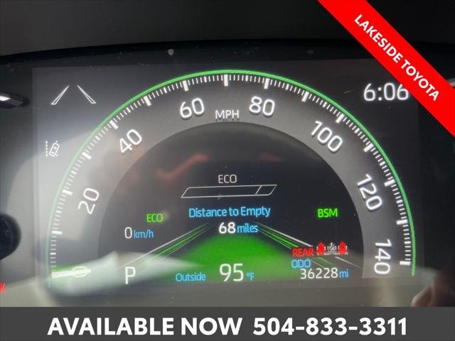 Certified Used 2025 ICE CAP Toyota  image 32