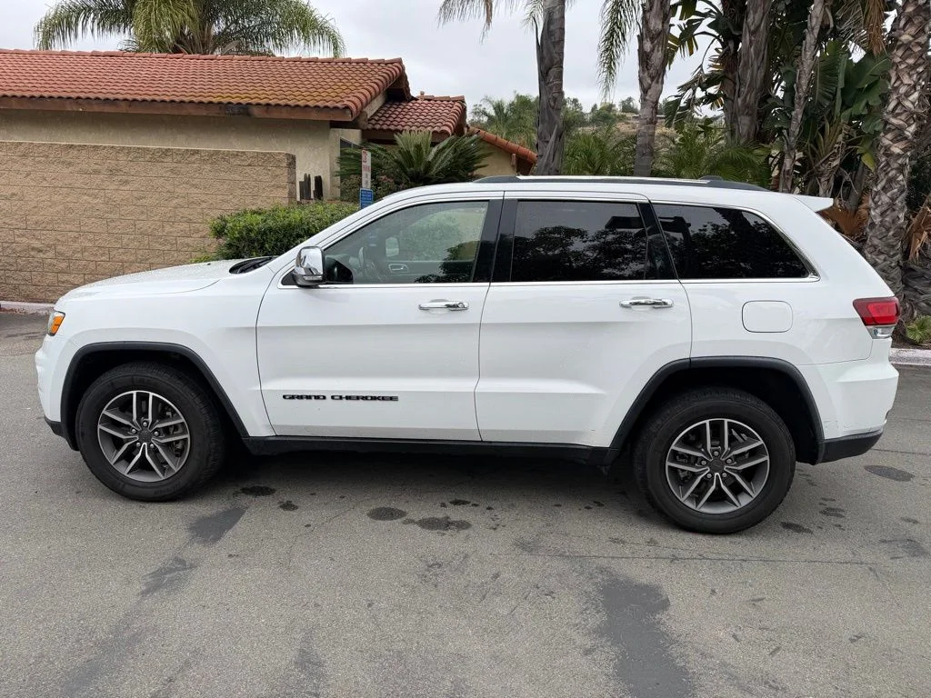 Used 2021 White Jeep Limited image 10
