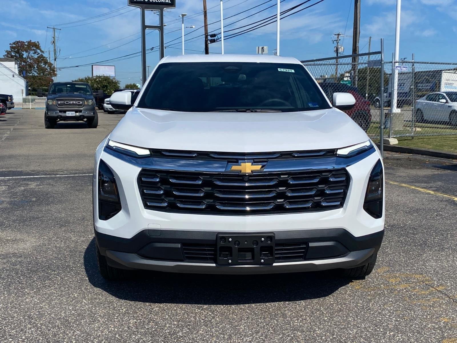 New 2027 Summit White Chevrolet LT image 6