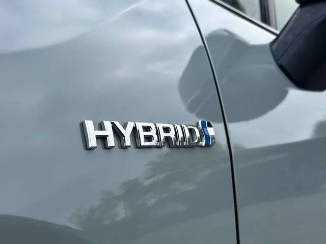 Used 2021  Toyota XLE Premium image 5