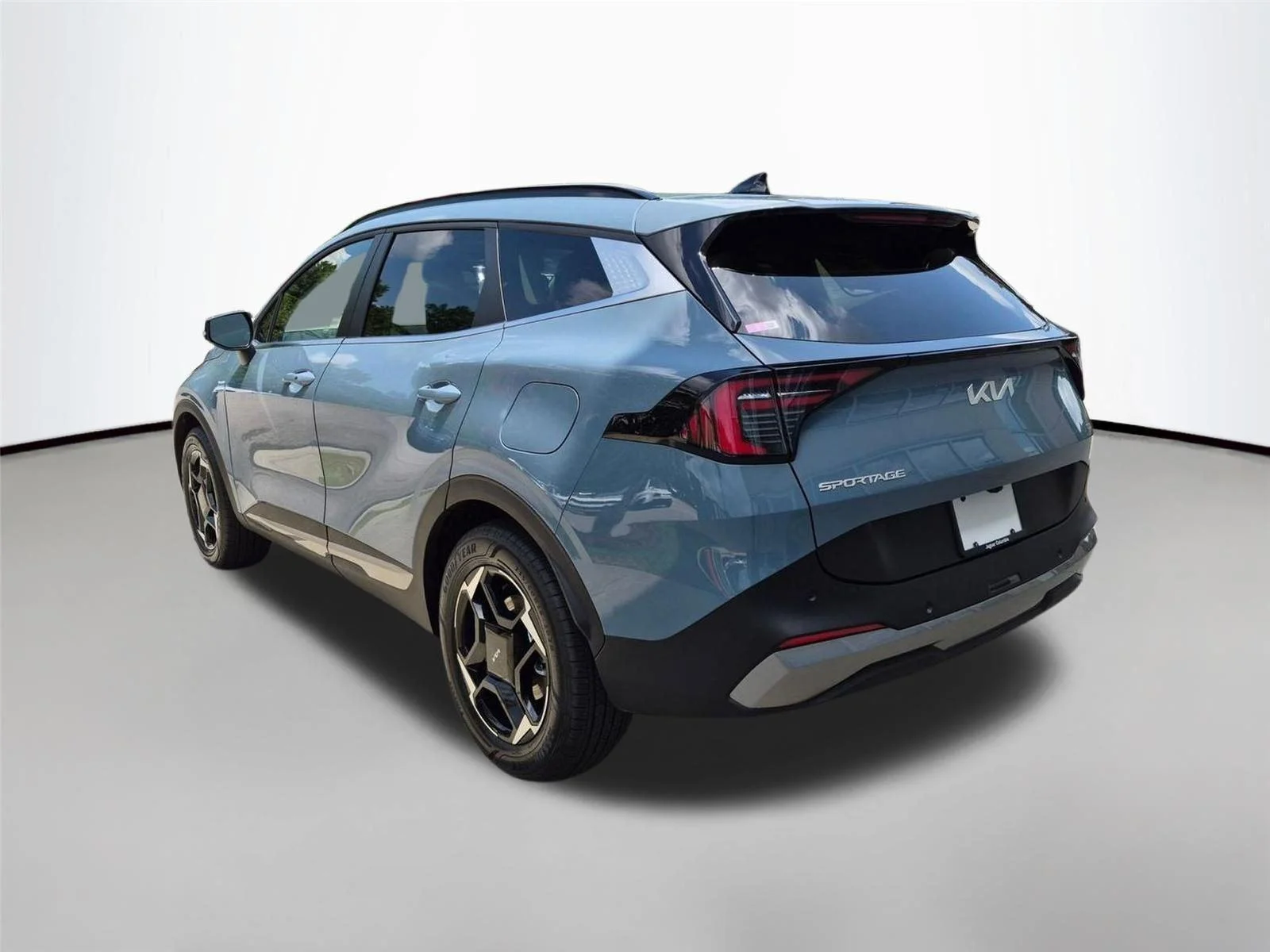 Used 2026 Heritage Blue Kia EX image 7