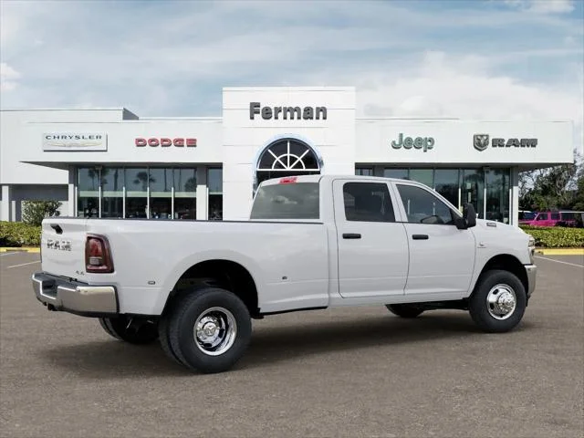 New 2026 Bright White Clear-Coat Exterior Paint RAM Tradesman image 31