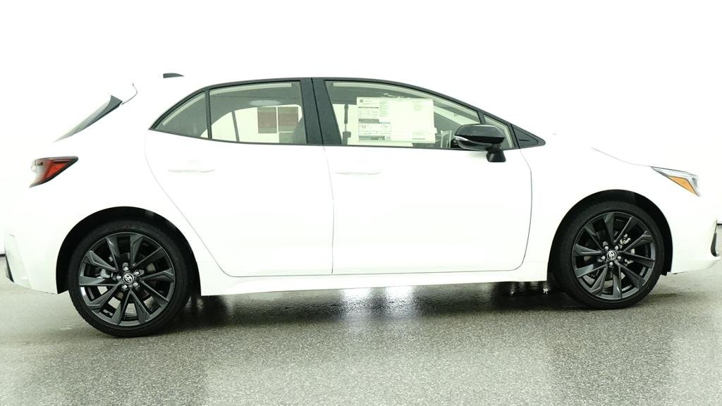 New 2026 Ice Cap Toyota XSE image 13