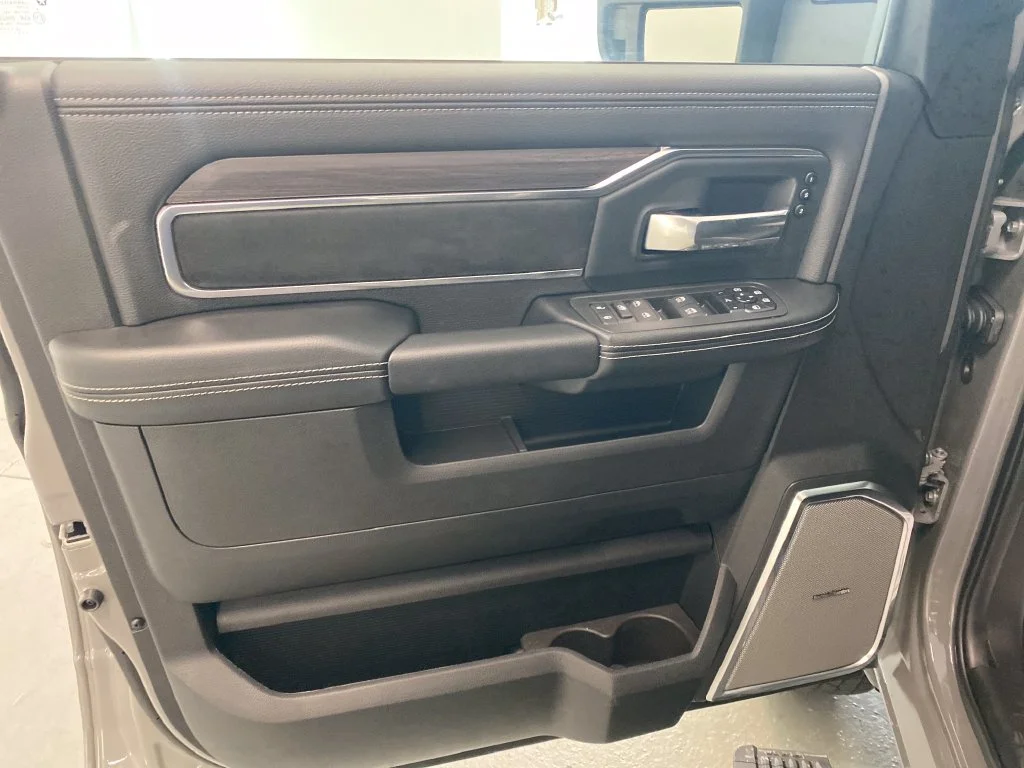New 2027 Ceramic Gray Clear-Coat Exterior Paint RAM Laramie image 11