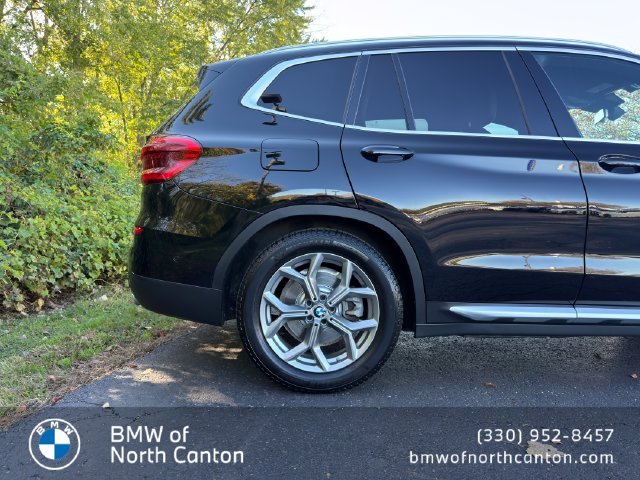 Used 2020 Jet Black BMW xDrive30i image 12