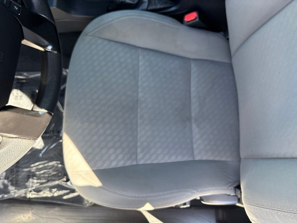 Used 2022 White Toyota SR image 15
