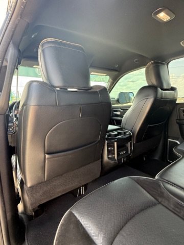 Used 2019 Granite Crystal Metallic Clearcoat Ram Laramie image 15
