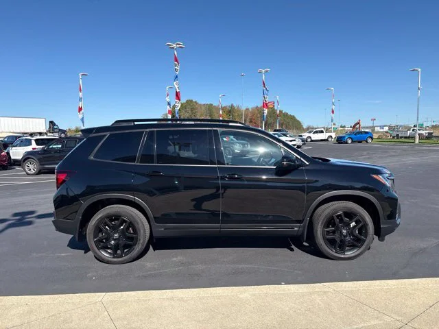 Certified Used 2024 Crystal Black Pearl Honda Black Edition image 4