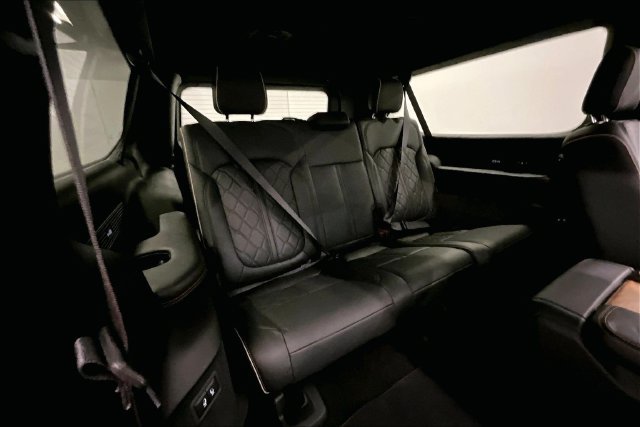 Used 2025 Baltic Gray Metallic Clearcoat Jeep Series III image 33