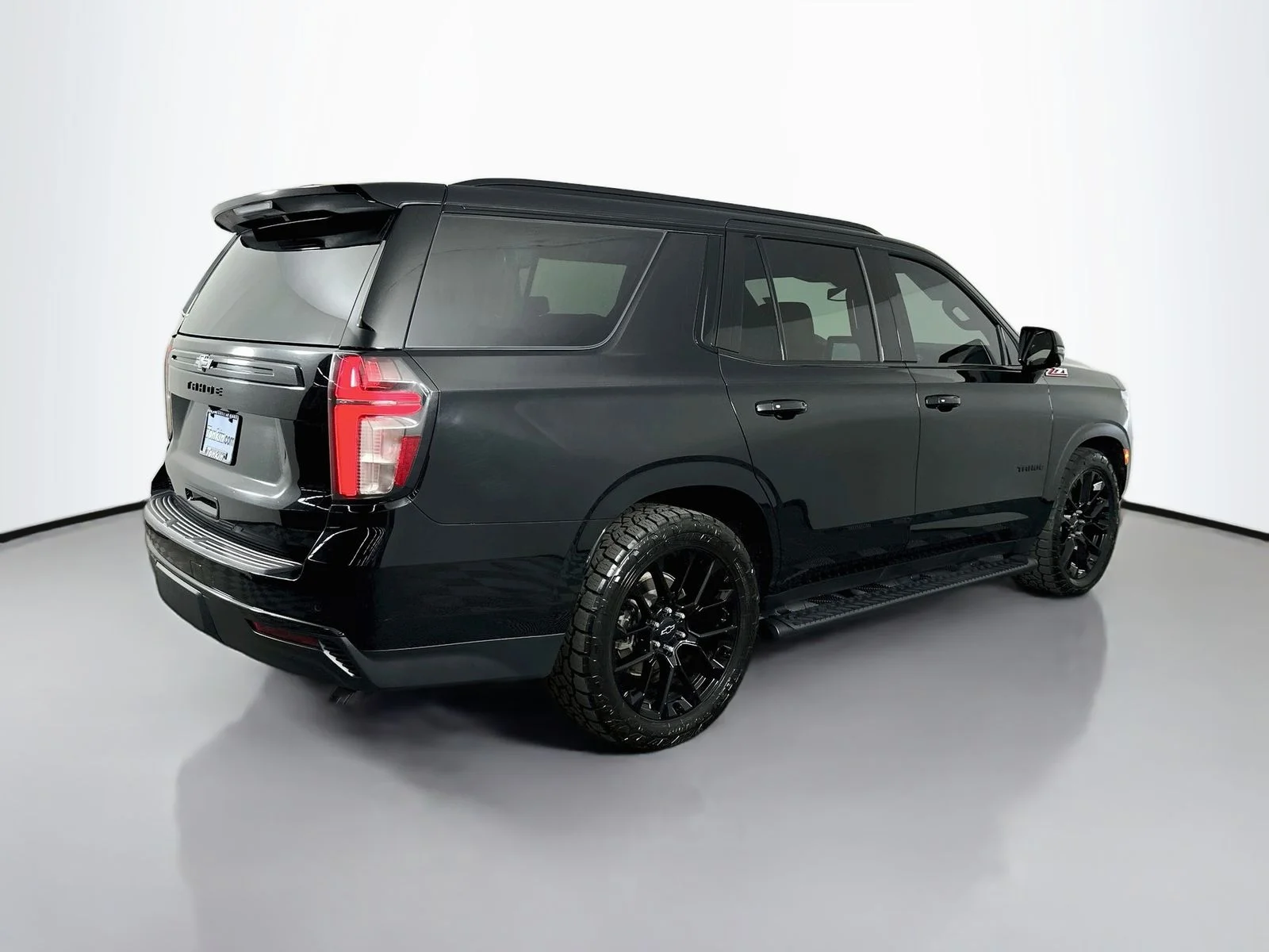 Used 2023 Black Chevrolet Z71 image 8