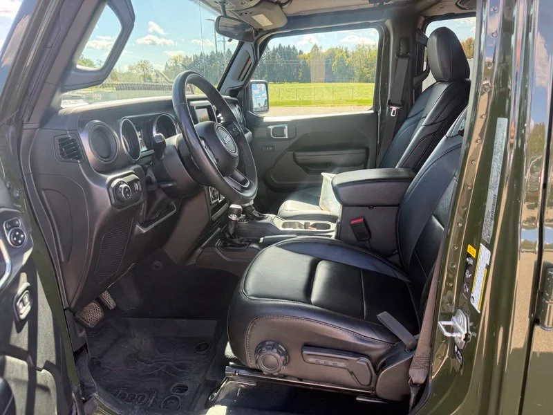 Used 2023 Green Jeep Willys image 3