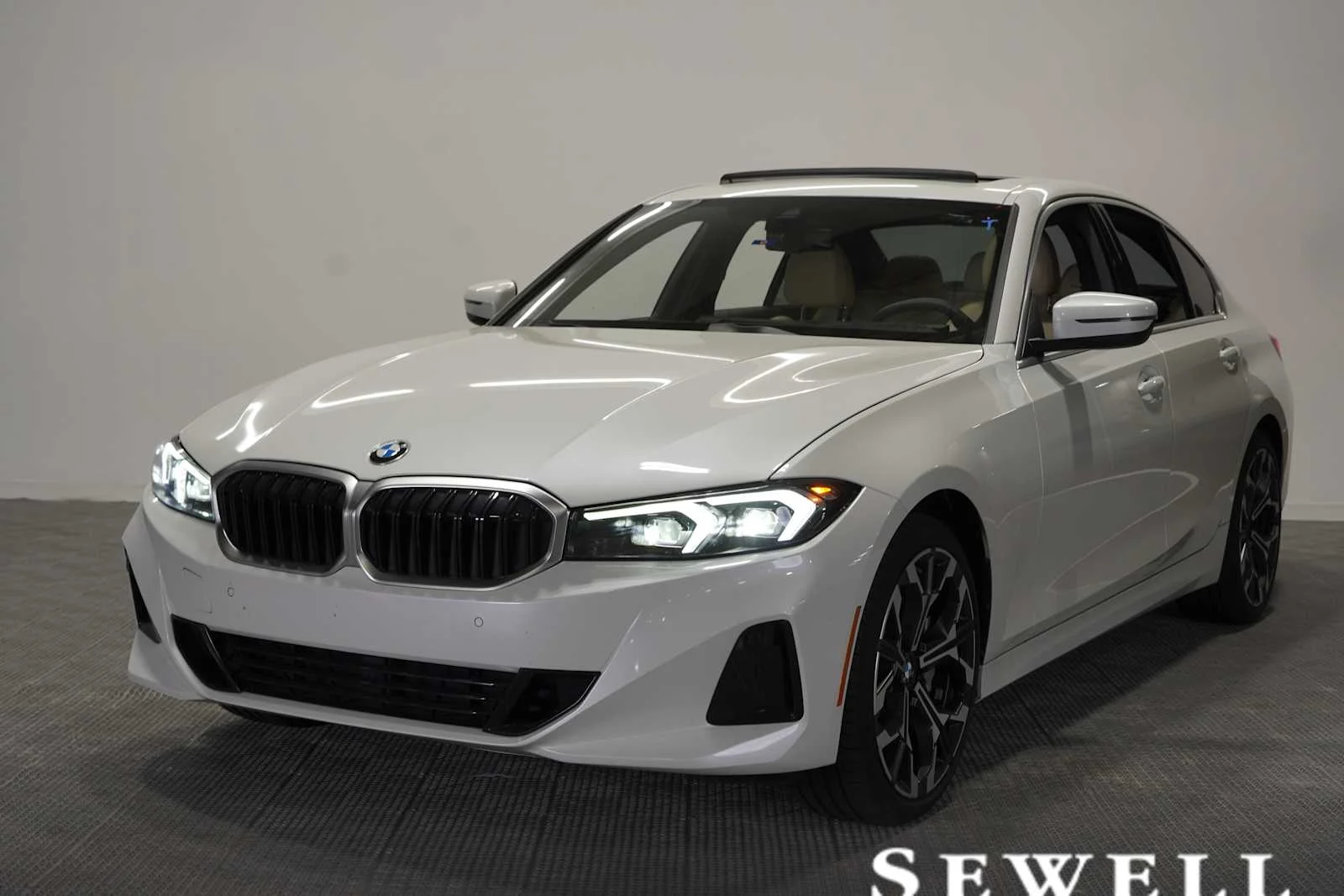 2025 BMW 3 Series 330i Sedan's photo