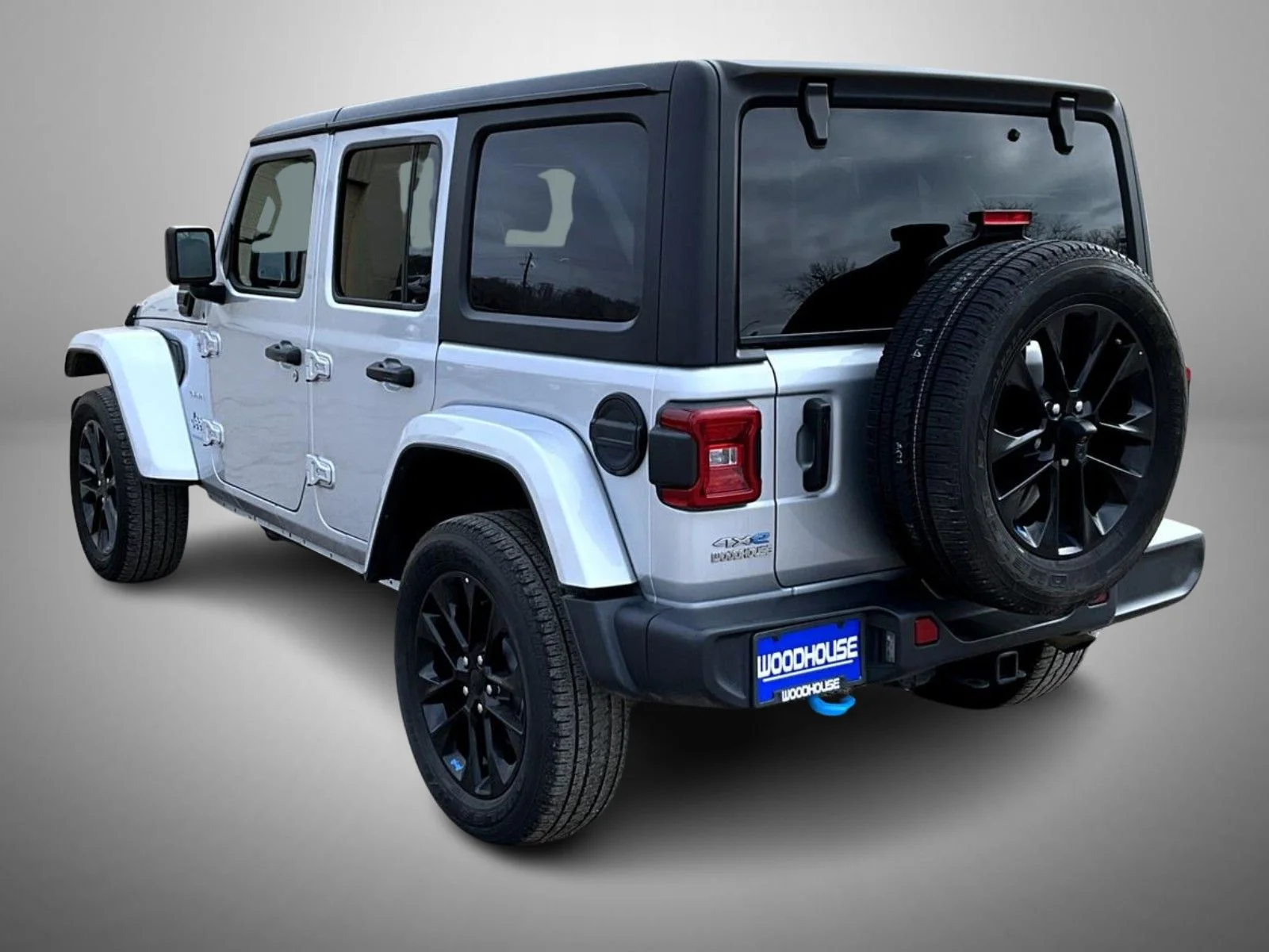 Used 2023 Silver Jeep Sahara 4xe image 7