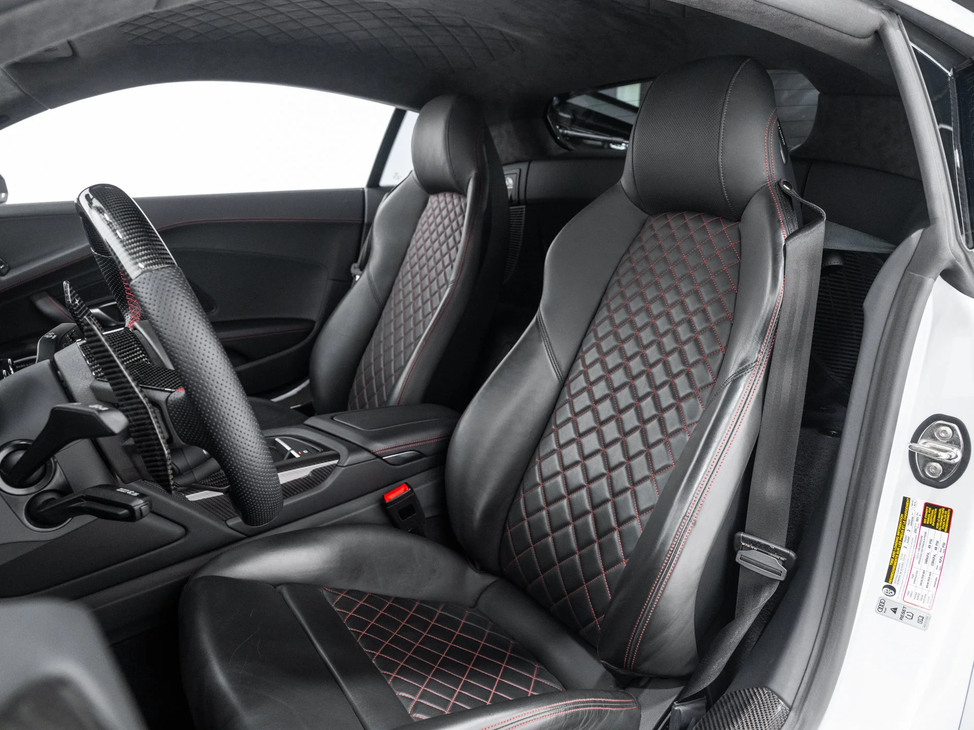 Used 2023 Suzuka Gray Metallic Audi V10 performance image 25