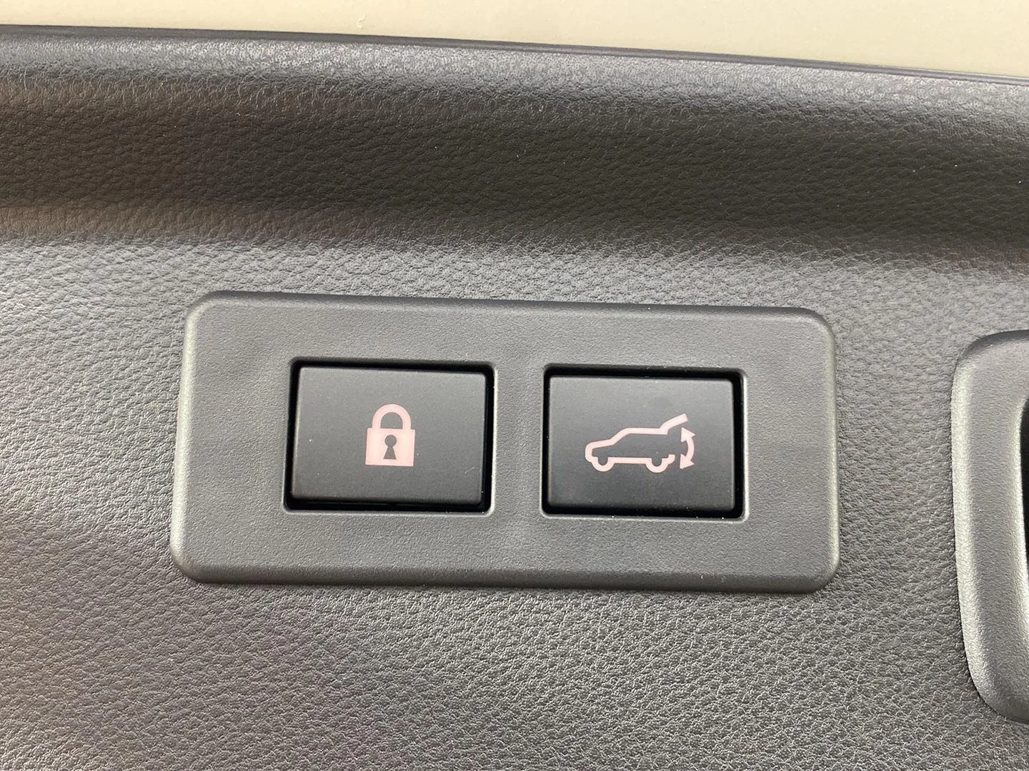 Used 2023 Crystal White Pearl Subaru Wilderness image 34